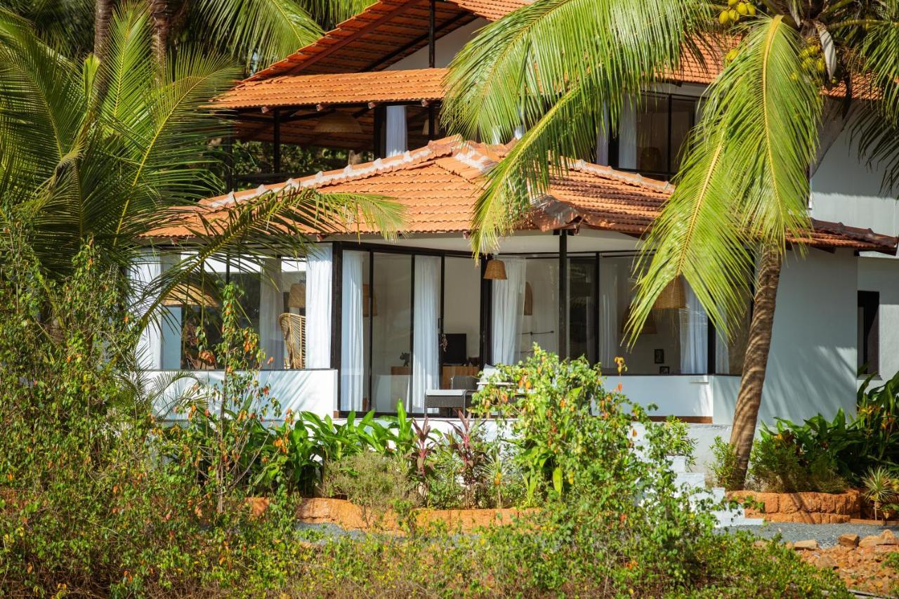 Pont Bleu Suites Riverside & Pool Canacona Exteriör bild